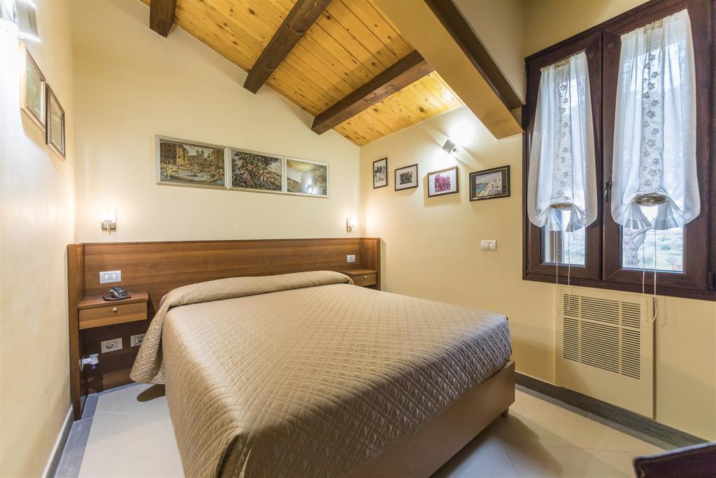 Traldi Resort Vetralla Extérieur photo